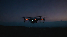 Drone in volo. Immagine generata con AI. Ufosullarete